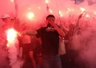 米乐-关于精彩对决激发球迷热情，现场气氛火爆的信息