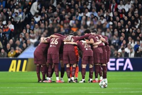 米乐-赛场风云变幻,球员技艺展现高超水平的句子