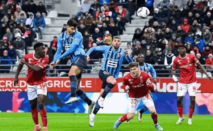 包含图卢兹客场被逼平，法甲保级永能寻求突破的词条