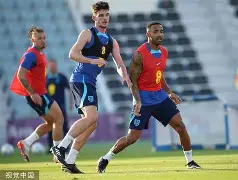 加拿大队以出色的防守稳定比赛局势的简单介绍