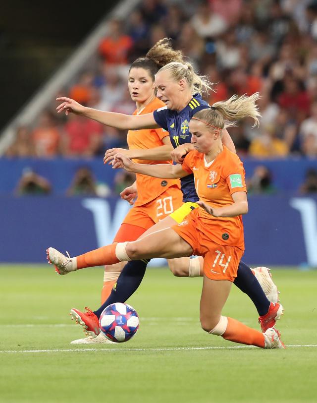 瑞典队惊险晋级，战胜欧国联劲旅(瑞典队最新消息)